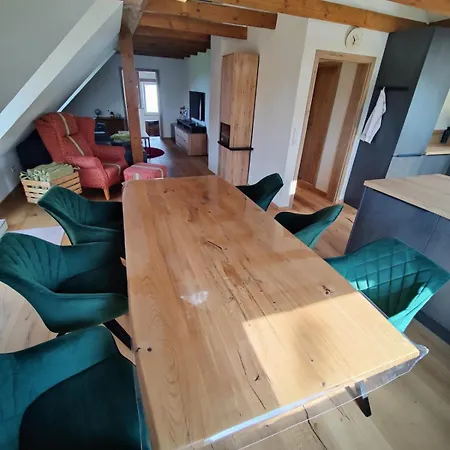 Lehmloge Apartment *